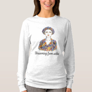 Pressed Flower Woman Portrait PNG - Aesthetic Bota T-Shirt