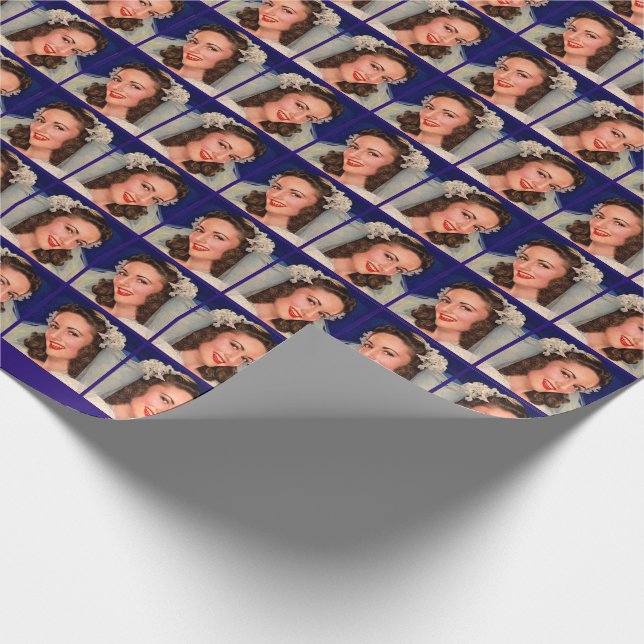 pretty 1940s bride wrapping paper (Corner)