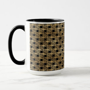 PRETTY BLACK & GOLD ROWS OF CELTIC KNOTS MUG