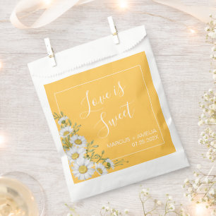 Pretty Daffodil Yellow & White Daisies Wedding Favour Bags