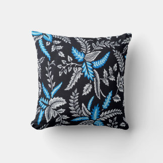 Pretty floral decorative eye-catching cushion