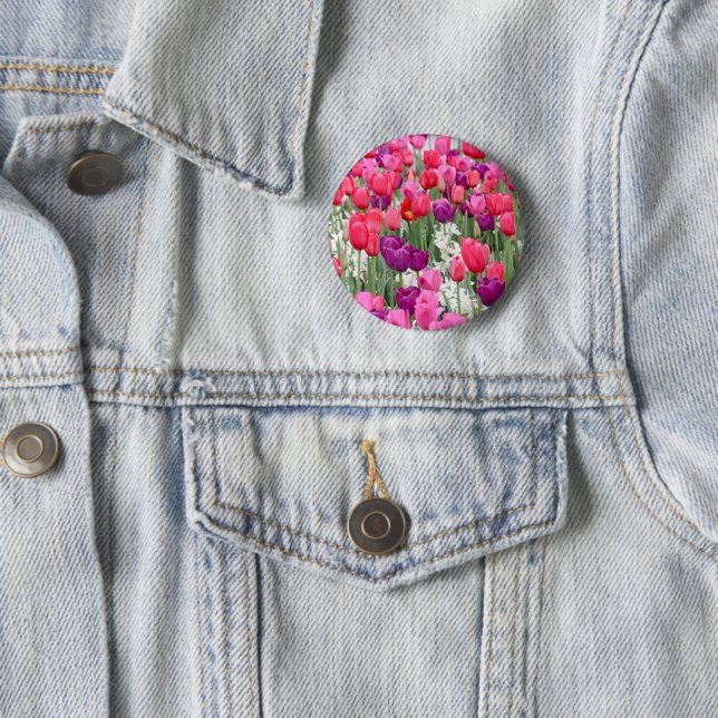 Pretty in Pink Petals  6 Cm Round Badge (In Situ)