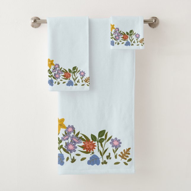 Pretty Little Garden Flowers Border  Bath Towel Set (Insitu)