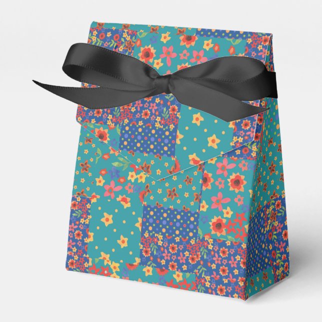 Pretty Nostalgic Faux Patchwork Tent Favour Box (Front Side)