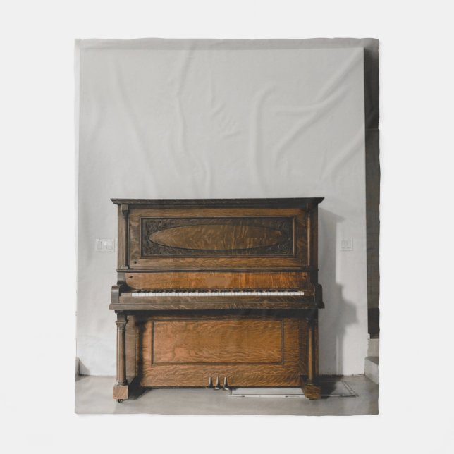 Pretty Piano Artwork Fleece Blanket (Front)
