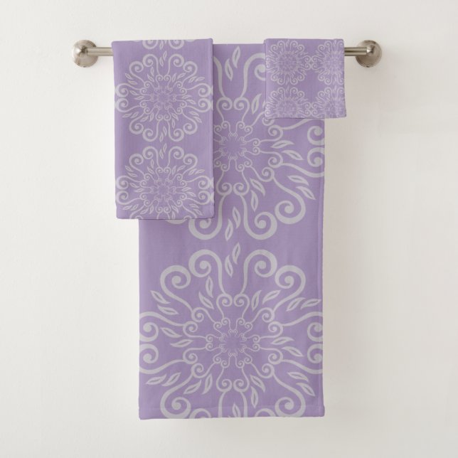 PRETTY PURPLE HAMPTONS STYLE BATHROOM TOWEL SET (Insitu)