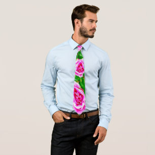 Pretty red rose pattern tie