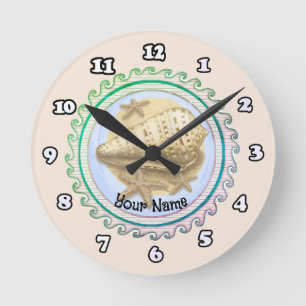 Pretty seashell clock