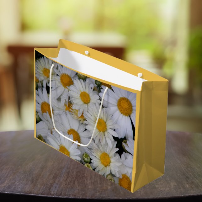 Pretty White Daisies Floral Large Gift Bag (In Situ)