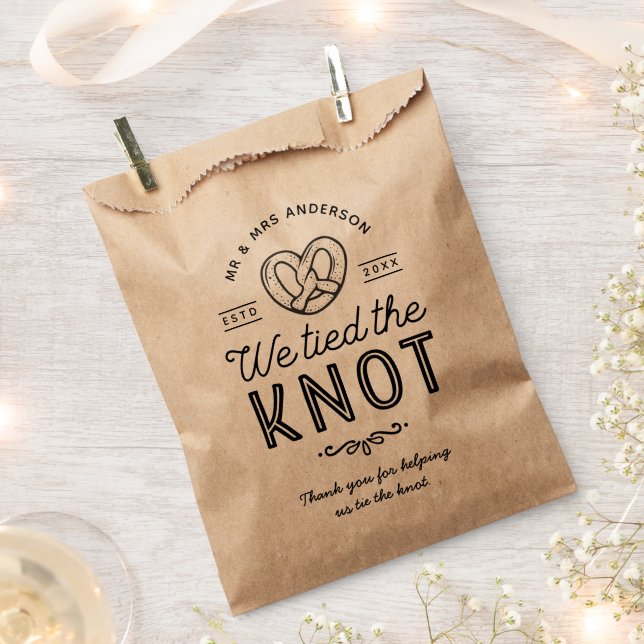 Pretzel We Tied The Knot Wedding Favour Bag (Clipped)
