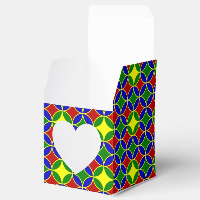 Primary Circles-5-PARTY FAVOR BOX, sq heart box (Opened)