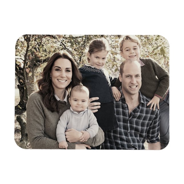 Prince William and family Dec 2018 stylized Magnet (Horizontal)