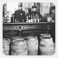 Prohibition - Speakeasy Police Raid Bootlegger - M