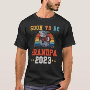 Promoted New Grandpa Est 2023 Soon To Be Grandpa 2 T-Shirt