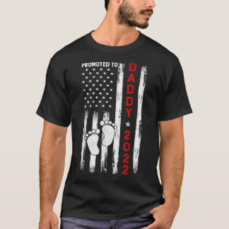 Promoted To Daddy 2022 First Time Fathers Day New  T-Shirt
