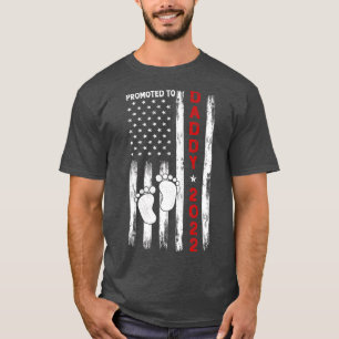 Promoted To Daddy 2022 First Time Fathers Day New  T-Shirt