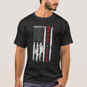 Promoted To Daddy 2022 First Time Fathers Day New T-Shirt