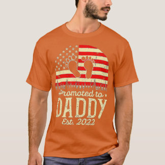 Promoted To Daddy 2022 First Time Fathers Day New T-Shirt
