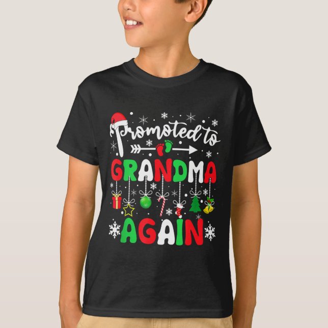 Promoted To Grandma Again Christmas Pregnancy Anno T-Shirt (Front)