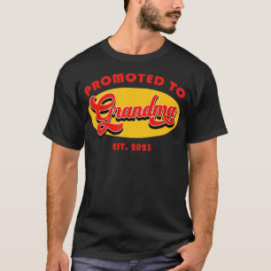 Promoted To Grandma Est 2023 Retro Style T-Shirt