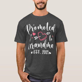 Promoted To Grandma Est 2023 T-Shirt