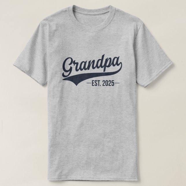 Promoted To Grandpa 2025 Grandpa est 2025 T-Shirt (Design Front)