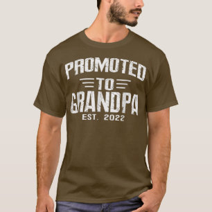 Promoted To Grandpa Est 2022 Soon To Be Grandpa T-Shirt