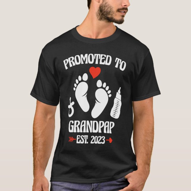 Promoted To Grandpap 2023 First Time New Grandpa P T-Shirt (Front)