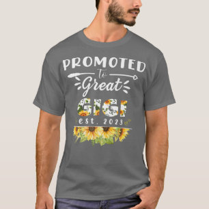 Promoted to Great Gigi Est 2023 Floral First Time  T-Shirt