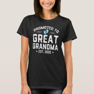 Promoted To Great Grandma 2022 For First Time Gran T-Shirt