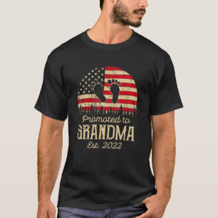 Promoted to Great GRANDMA Est 2022 Floral First Ti T-Shirt