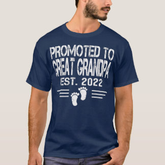 Promoted To Great Grandpa Est 2022 Cute New T-Shirt
