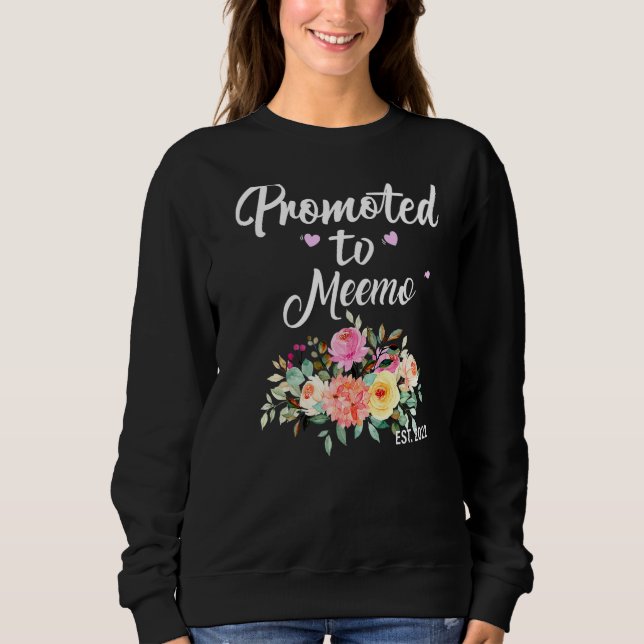 Promoted To Meemo 2022 First Time Being Gradma Ann Sweatshirt (Front)