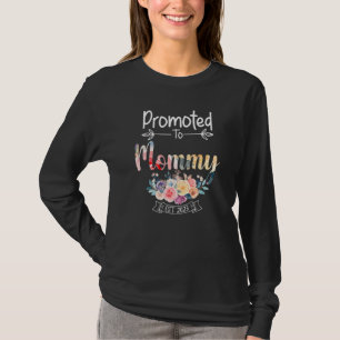 Promoted To Mommy 2023 Floral Mom Pregnancy Announ T-Shirt