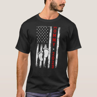 Promoted To Mummy 2023 American Flag Proud New Mum T-Shirt