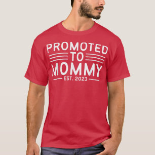 Promoted To Mummy Est 2023 Grandma Pregnancy Annou T-Shirt
