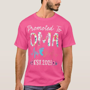 Promoted to Oma 2023 Mothers Day Christmas First T T-Shirt