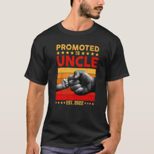 Promoted To Uncle 2022 Vintage Retro First Time Re T-Shirt