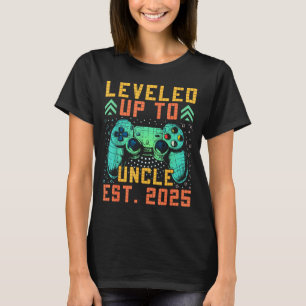 Promoted To Uncle 2025 Leveled Up To Uncle Est 202 T-Shirt