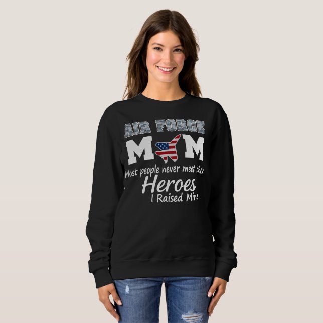 Proud Air Force Mom T-Shirt Sweatshirt (Front Full)