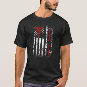 Proud American Medical Staff Nurse Doctor Paramedi T-Shirt