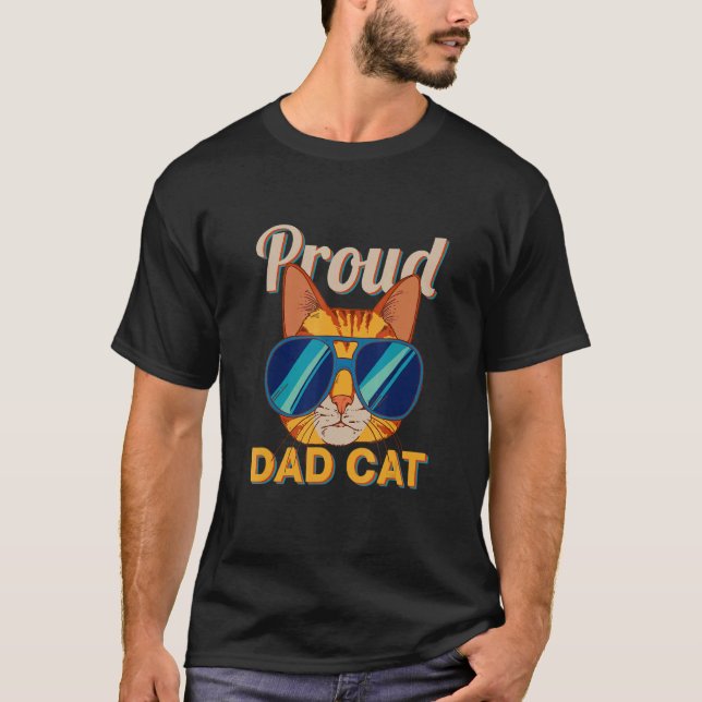 Proud Cat Dad  Cat Daddy T-Shirt (Front)
