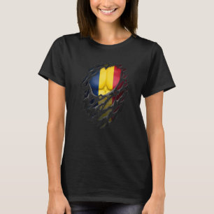 Proud Chadian Roots Heritage Torn Ripped Chad Flag T-Shirt