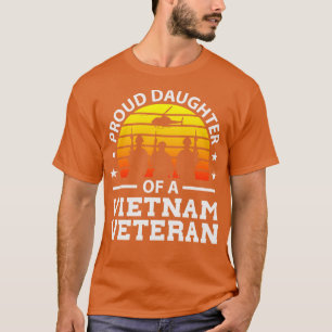 Proud Daugher Veterans Day Gift Vietnam Veteran T-Shirt