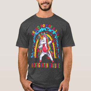Proud Mom Of A 2022 Kindergarten Rainbow & Dabbing T-Shirt