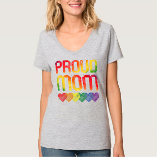 Proud Mum LGBTQ Gay Pride Month Rainbow Flag LGBT T-Shirt