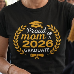 Proud Mum of 2026 Graduate Family Graduation T-Shirt