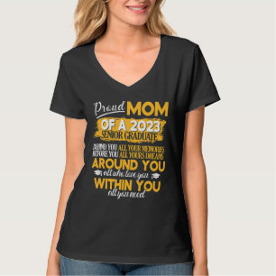 Proud Mum Of A 2023 Senior Graduate  Class Of 2023 T-Shirt