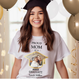 Proud Mum of a 2025 Graduate With a Photo & Name T-Shirt