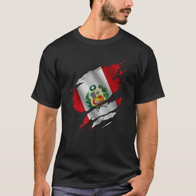 Proud Peruvian Root Torn Ripped Peruvia Flag T-Shirt (Front)